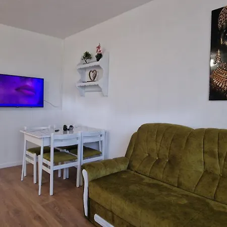 Holiday home Vikendica Elena Laktasi