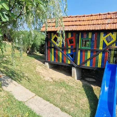 Vikendica Iris Holiday home Laktasi
