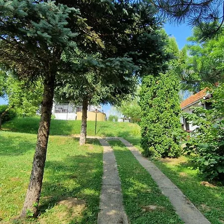 Vikendica Iris Holiday home