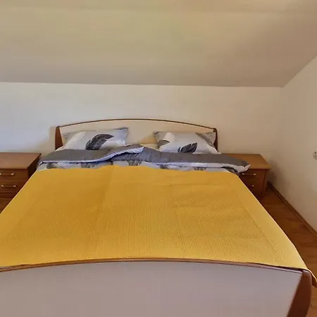 Vikendica Elena Holiday home Laktasi