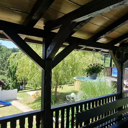 Vikendica Iris Holiday home *