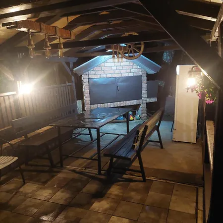 Vikendica Elena Holiday home Laktasi